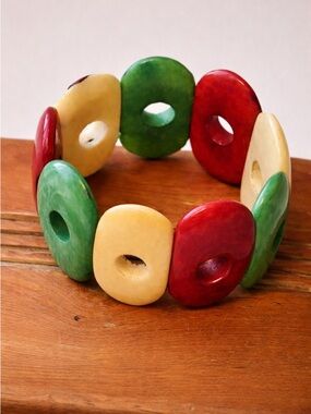 Vintage 90s Chunky Disc Bracelet Red Green Cream Stretch Boho Statement